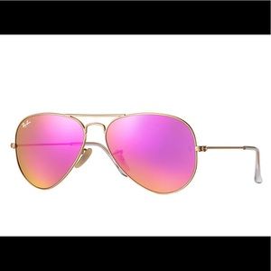 Women’s Ray Ban Aviator Sunglasses